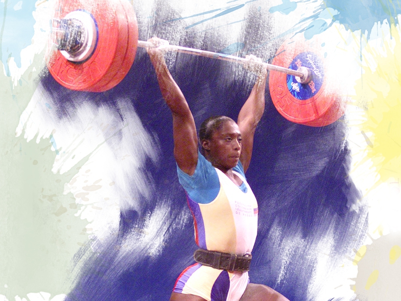 María Isabel Urrutia logró el oro en los Juegos Olímpicos de Sídney 2000 en la categoría de los 75 kilogramos. / AP