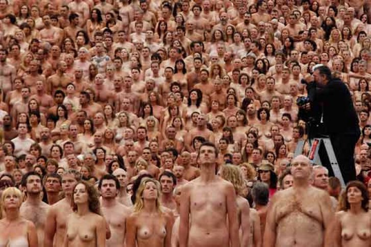 El fotógrafo Spencer Tunick.  / Archivo