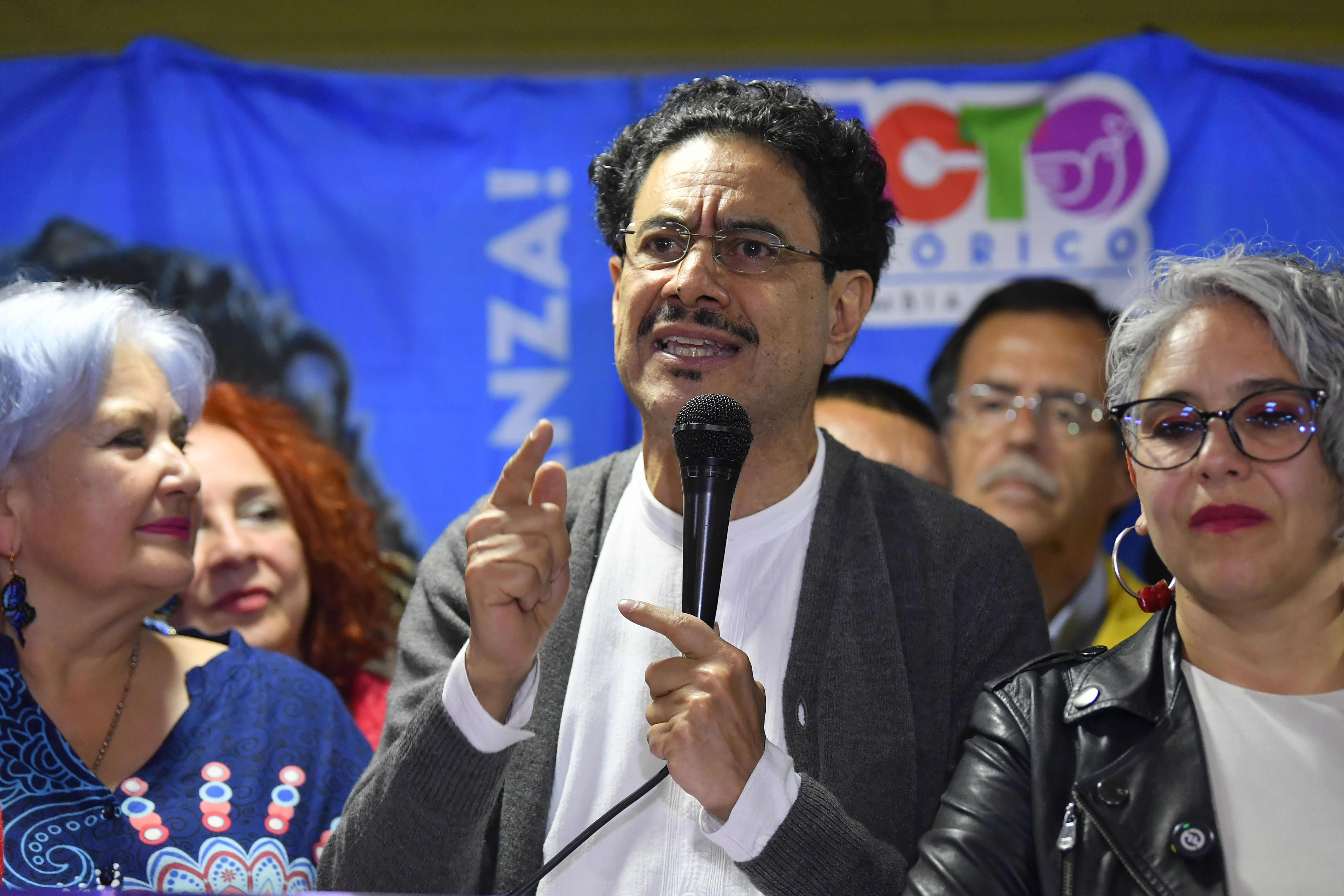 Iván Cepeda se bajaría el salario si llega a la Presidencia: esta es su propuesta de “austeridad republicana”