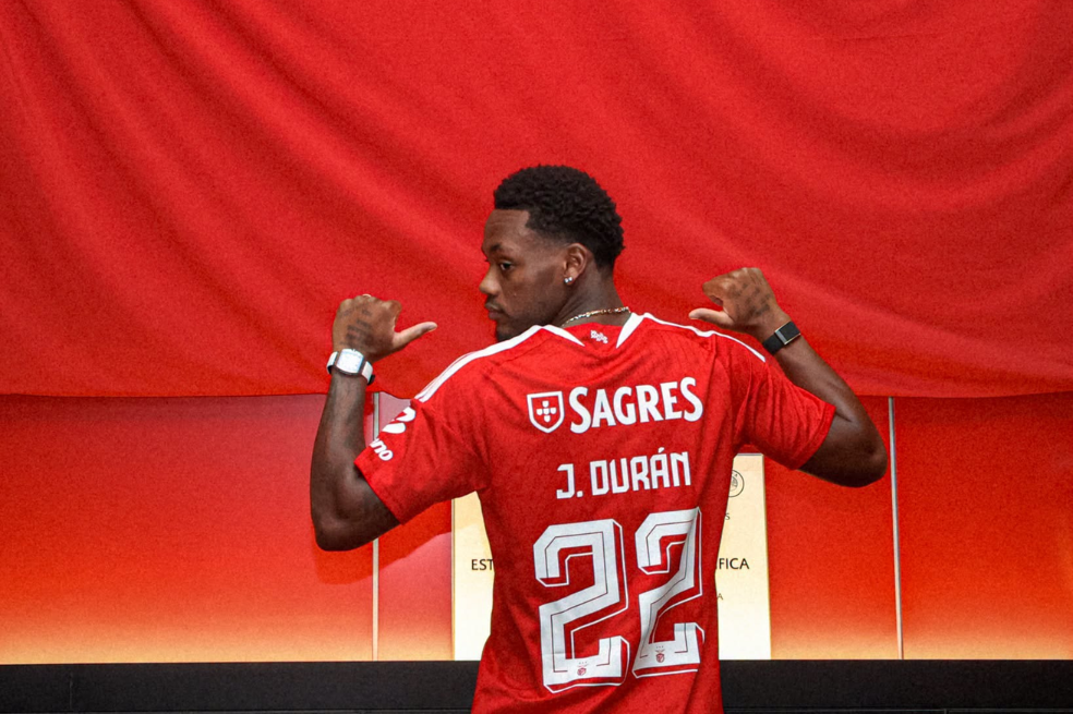 Jhon Durán fue oficializado por Benfica y buscará relanzar su carrera en Portugal