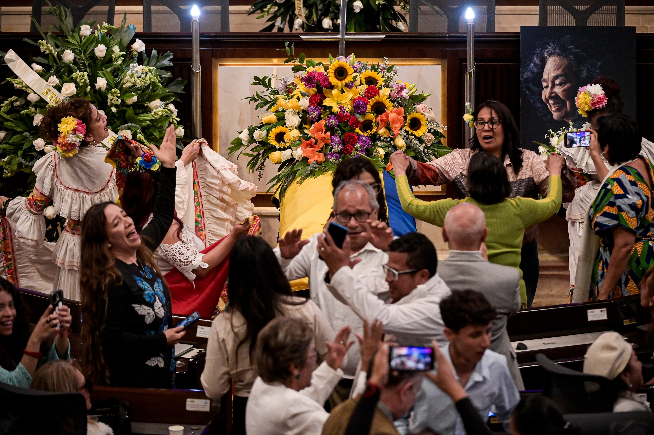 Entre tambores y nostalgia, así fue el homenaje a Totó La Momposina en el Capitolio Nacional