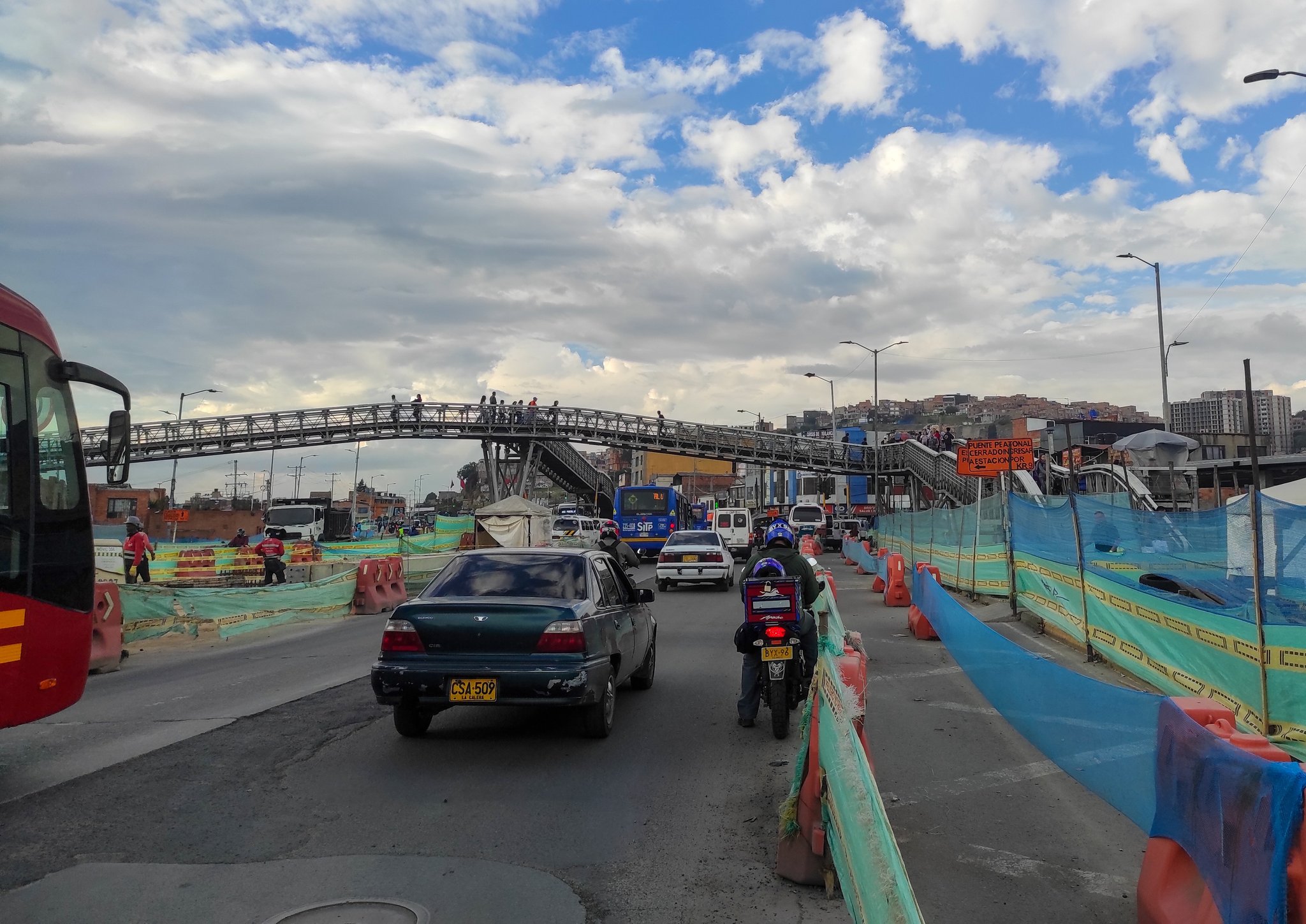 Extensión de la Troncal Caracas: IDU inicia desmonte de puente peatonal Molinos