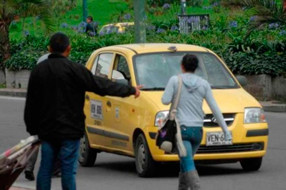 Por preguntar «¿para dónde va?» se registran 40 denuncias semanales a taxistas