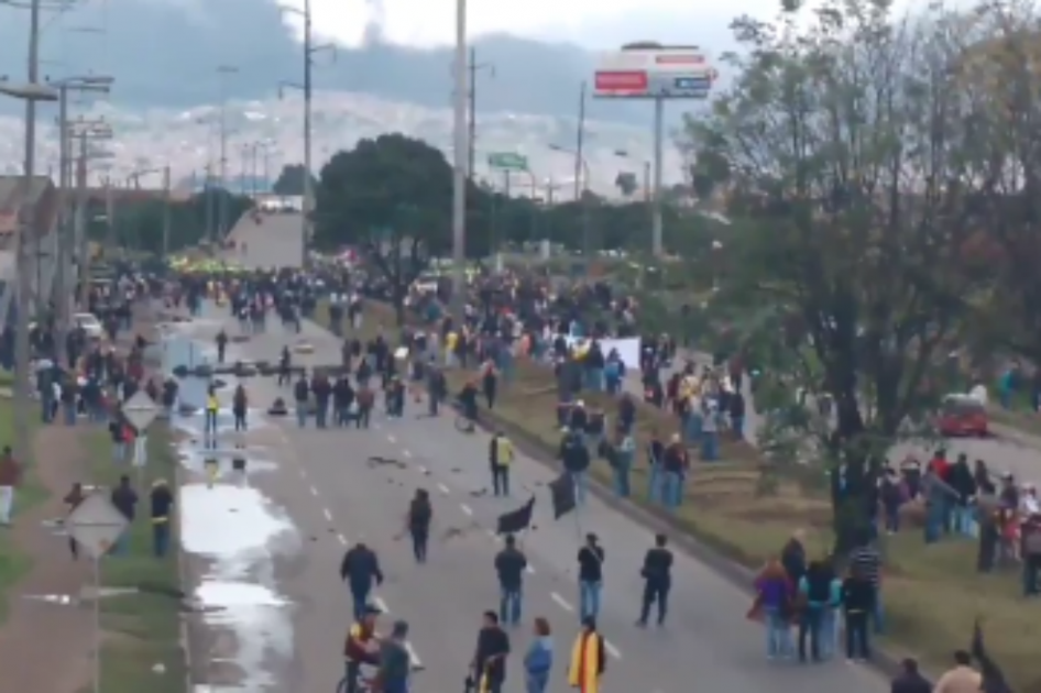 Disturbios en la Calle 13 en medio de marchas del paro camionero en Bogotá