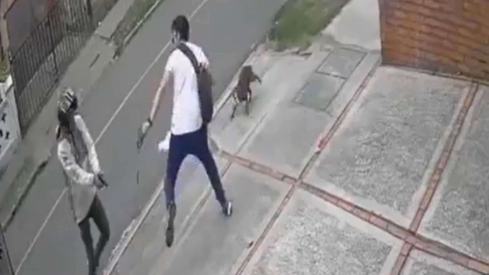 Chapinero: Ladrones le pegaron tres tiros a un joven durante intento de robo
