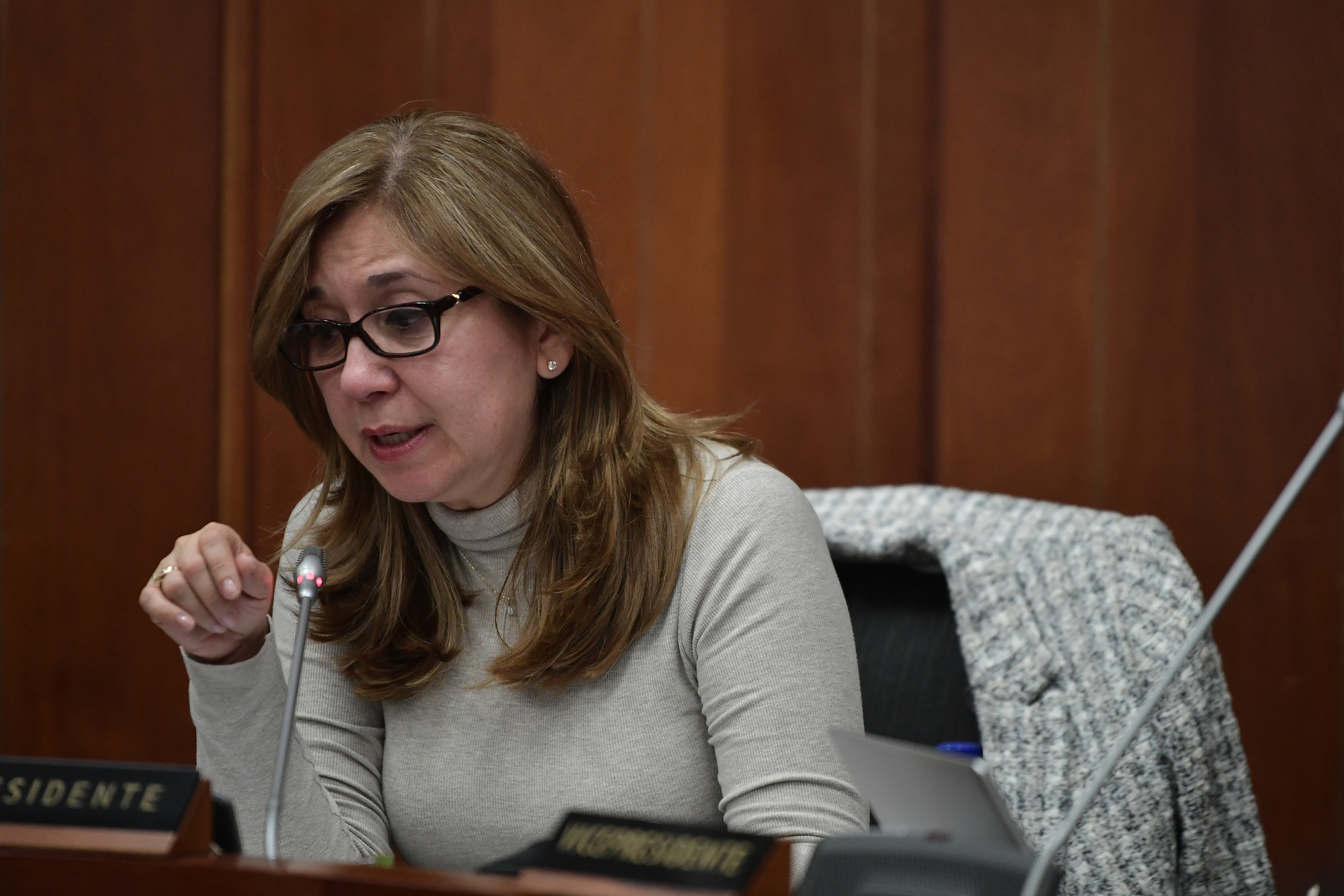 Recusan a Norma Hurtado en debate de reforma a la salud: ya son tres los recusados