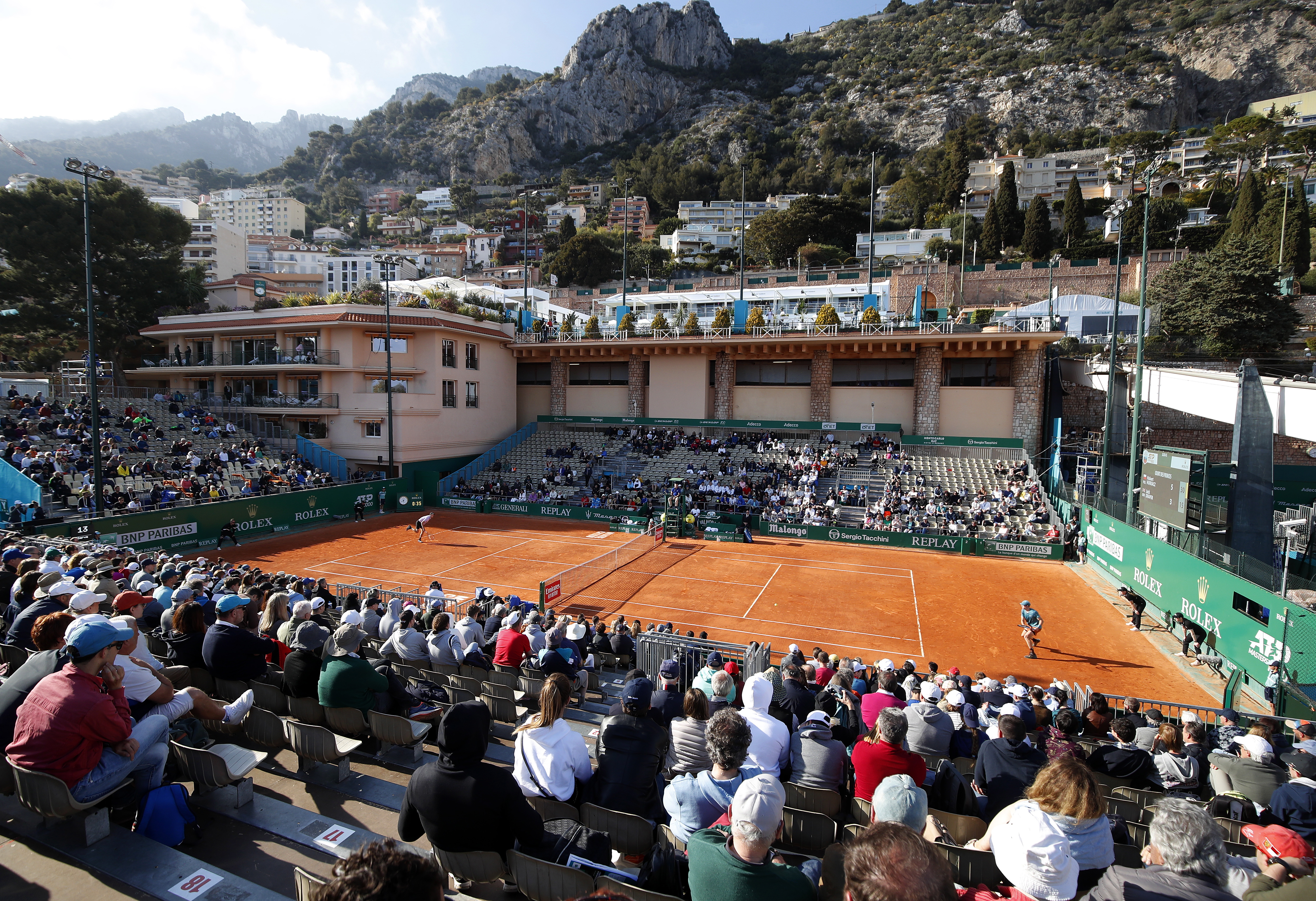 Jarry y Medvedev a octavos del Masters 1000 de Montecarlo