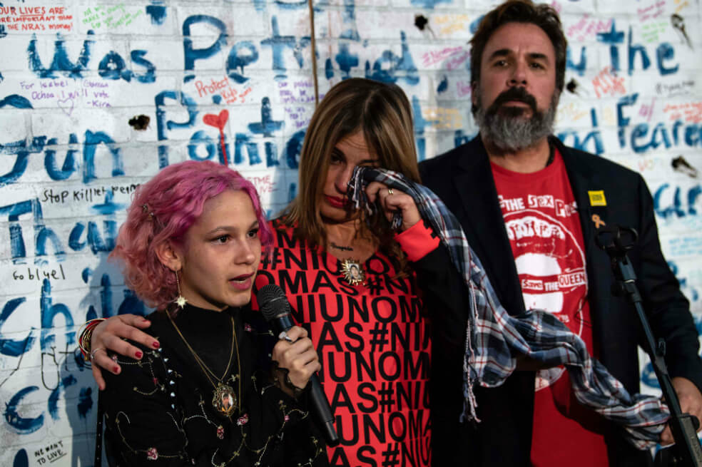 Los padres de Joaquin Oliver, una de las víctimas del ataque, se convirtieron en activistas. / AFP