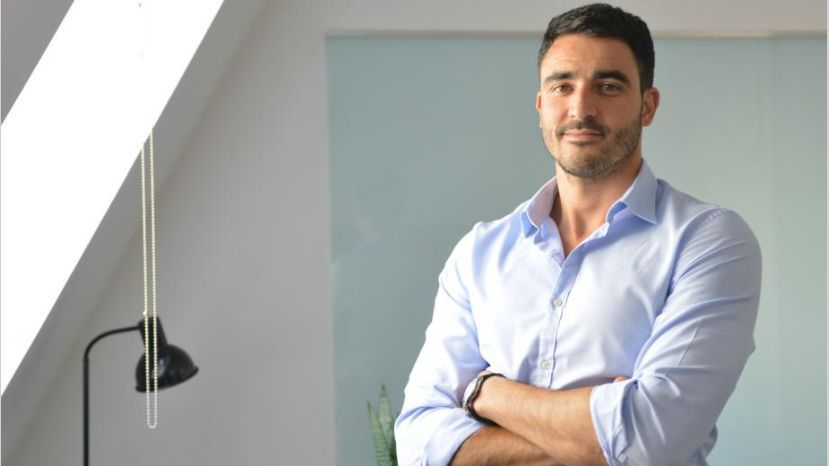 La historia del emprendedor de 34 años que creó un neobanco con visión global