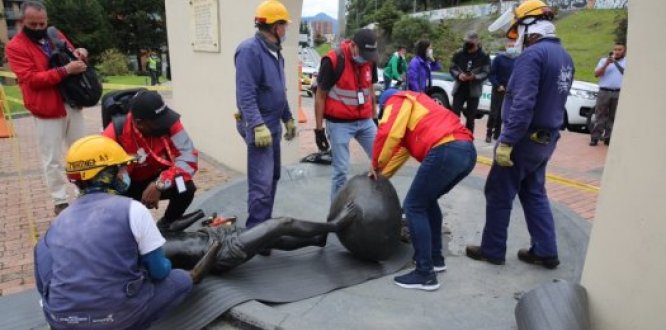 Alcaldía de Suba desmonta monumento de ‘21 Ángeles’ tras daños por vandalismo