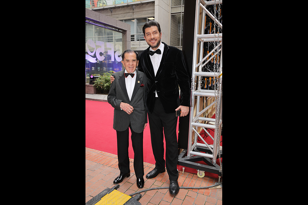 SABADOS FELICES CELEBRACION 50 AÑOS