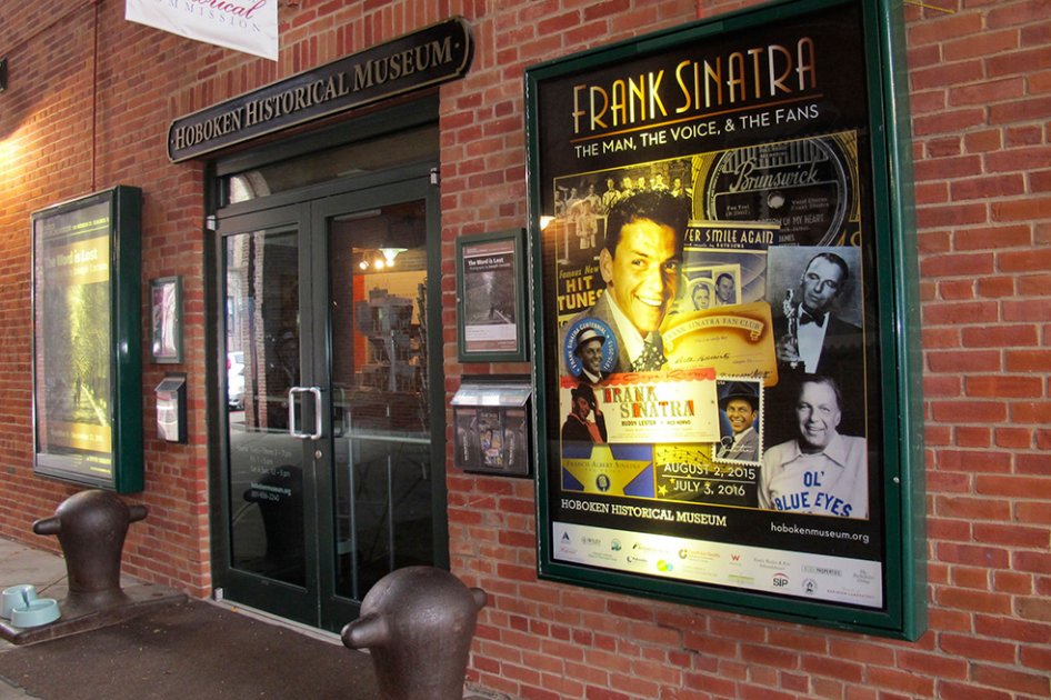 Frank Sinatra, recordado como un niño «mimado» en su pueblo natal