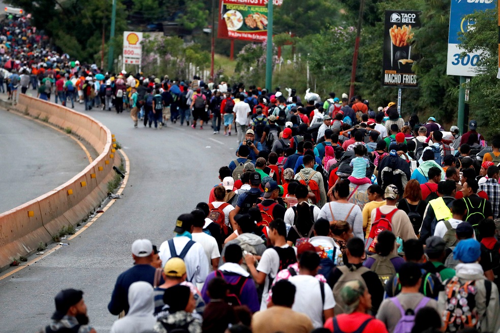 Trump amenazó con cerrar frontera sur con México por caravana de migrantes