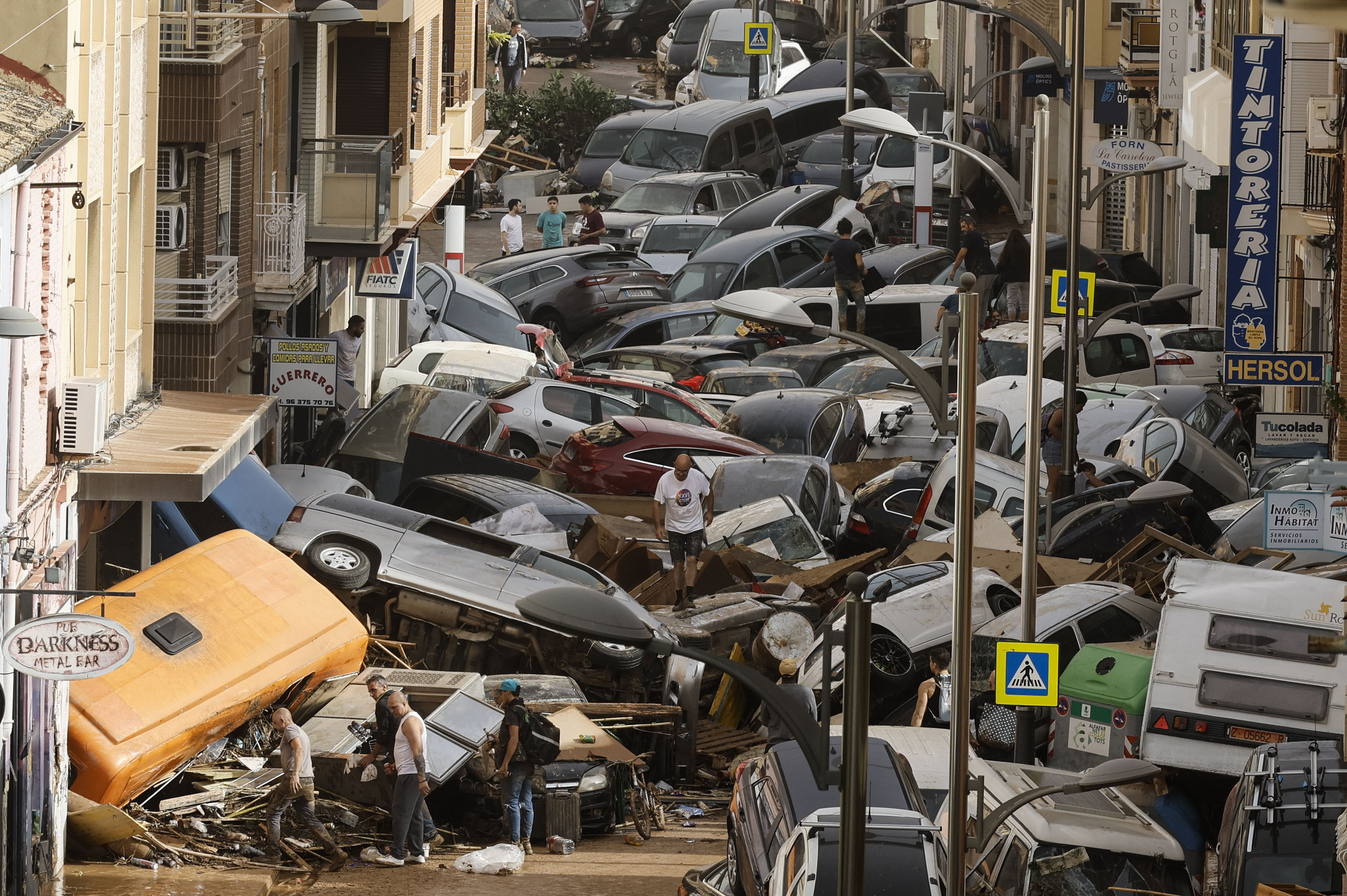 Al menos 95 muertos por las inundaciones en España, ¿pudo haberse evitado?