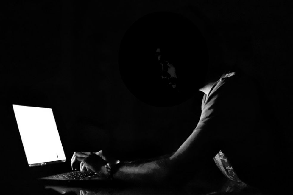 Firmas de internet retiraron 70 % de mensajes de odio denunciados en la red