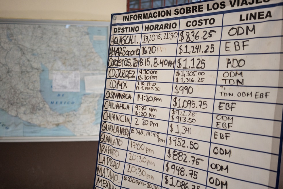 Las rutas de los autobuses y los mapas se exhiben en la Casa del Inmigrante Nuestra Señora de Guadalupe en Reynosa, MéxicoDominic BraccoRegreso forzado