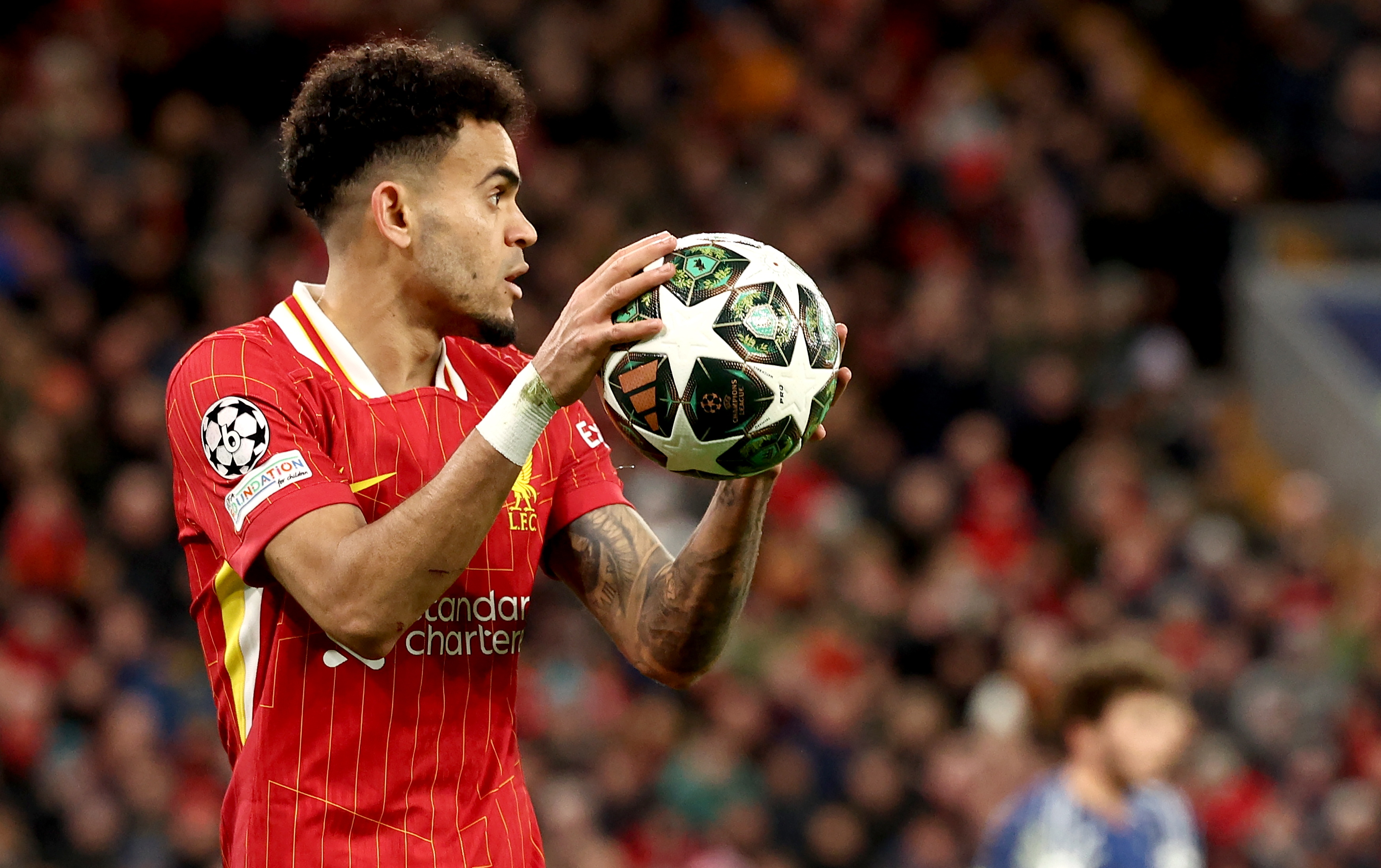 LIVERPOOL (United Kingdom), 11/03/2025.- Luis Diaz of Liverpool looks on during the UEFA Champions League Round of 16, 2nd leg soccer match between Liverpool FC and Paris Saint-Germain, in Liverpool, Britain, 11 March 2025. (Liga de Campeones, Reino Unido) EFE/EPA/ADAM VAUGHAN