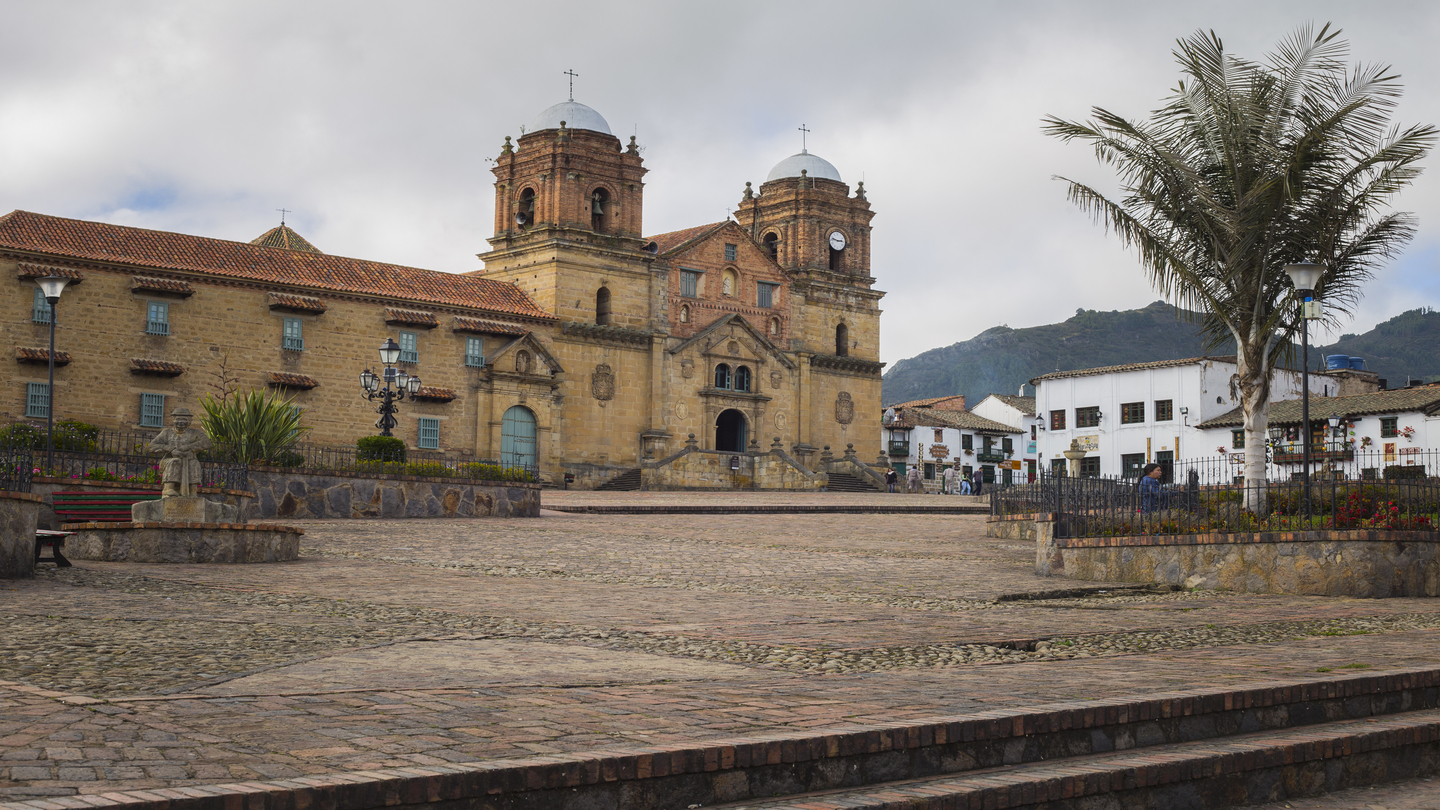 Este es el pueblo conocido como “la capital del balón”: dónde queda y qué puede hacer aquí