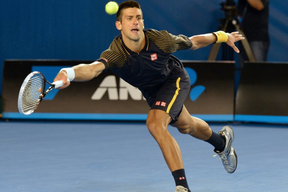 Djokovic escapa a un impecable Wawrinka
