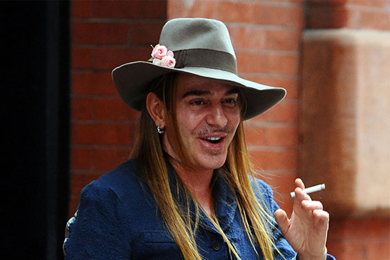 Vetan a John Galliano en Nueva York
