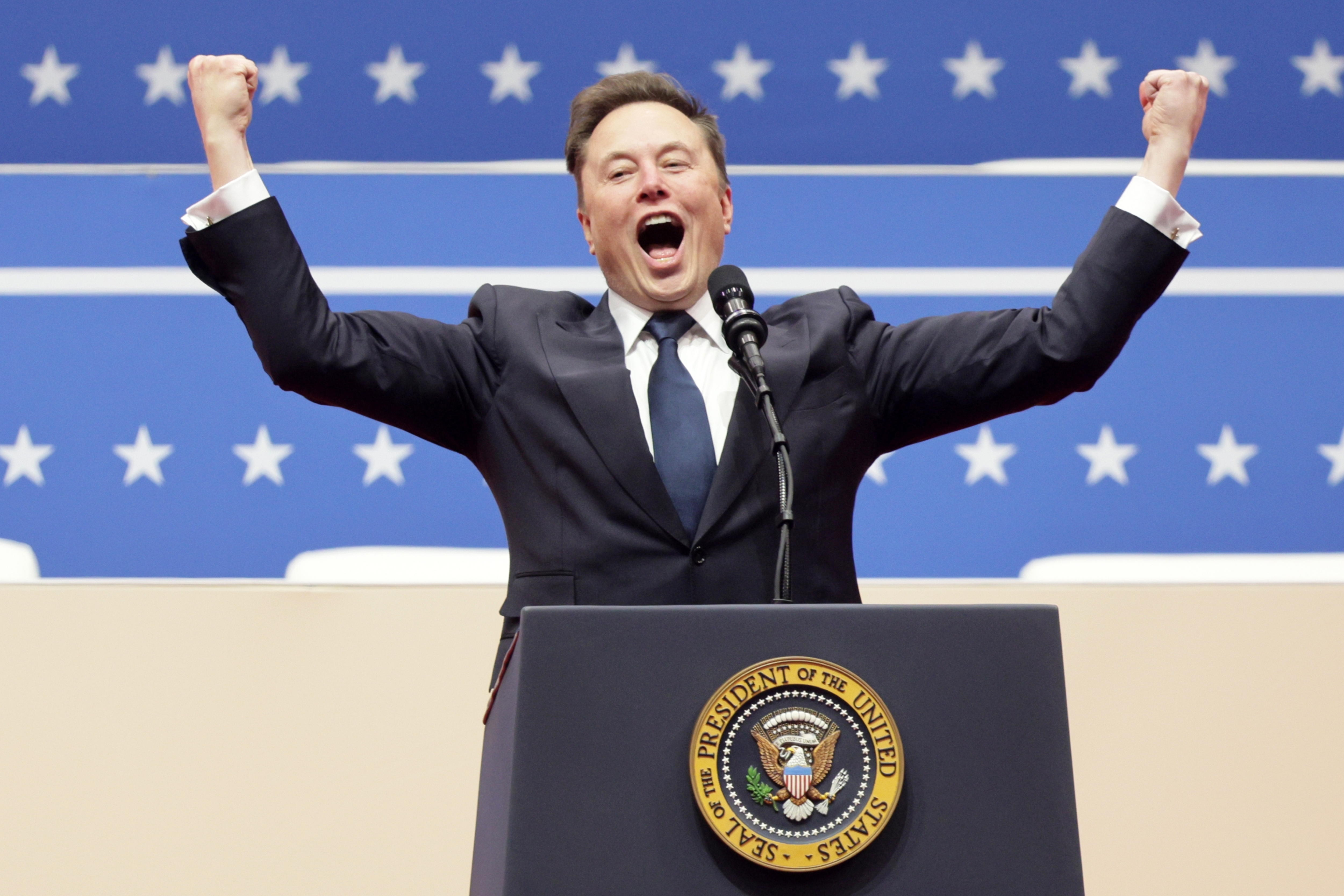 Washington (United States), 20/01/2025.- Tesla CEO Elon Musk gestures to the crowds at the Capitol One Arena as he takes the stage during inauguration ceremonies for US President Donald Trump in Washington, DC, USA, 20 January 2025. Trump was sworn in for a second term as president of the United States on 20 January. The presidential inauguration was held indoors due to extreme cold temperatures in DC. (Estados Unidos) EFE/EPA/ALLISON DINNER