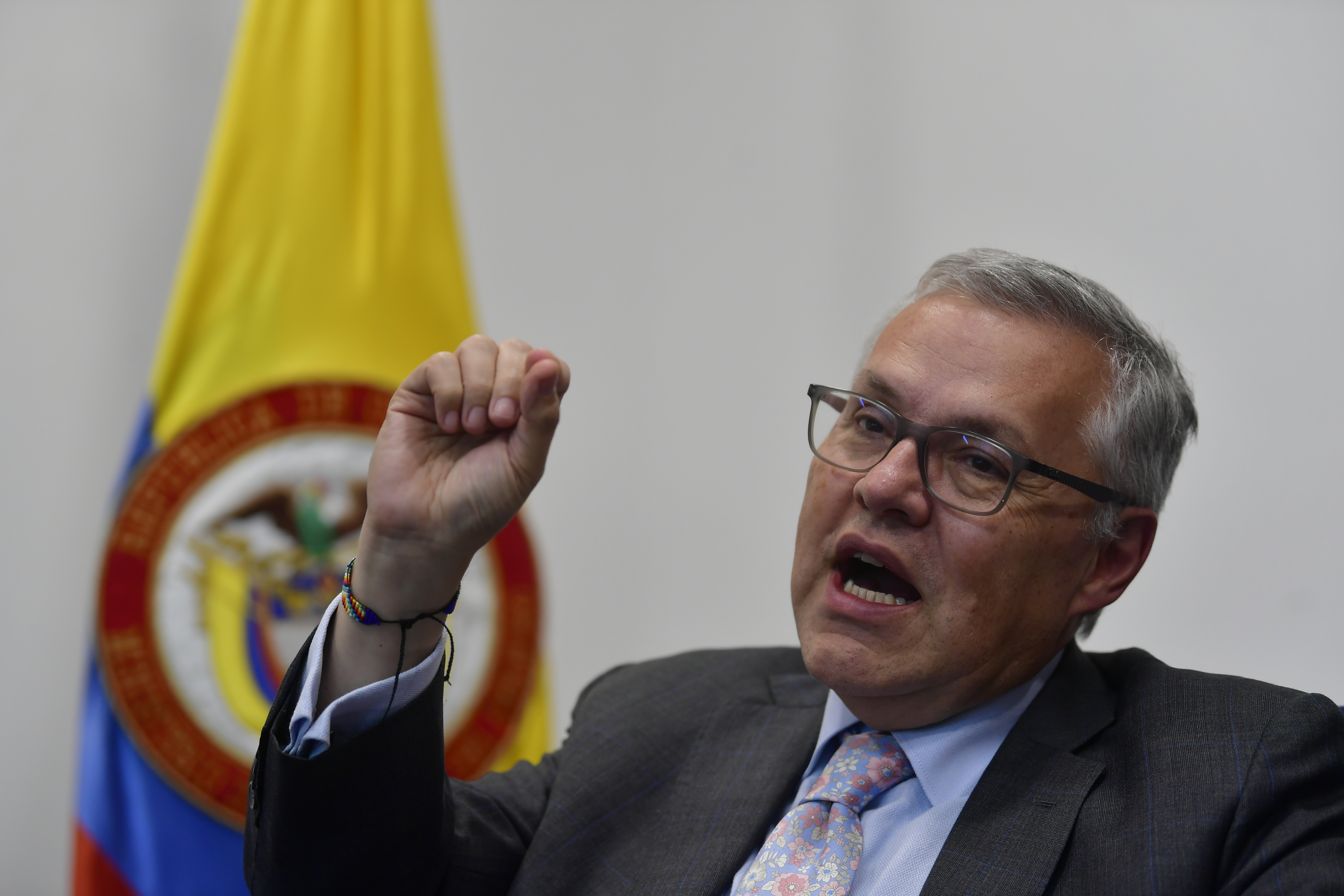 Minjusticia pide medidas de protección urgentes para funcionarios del Inpec