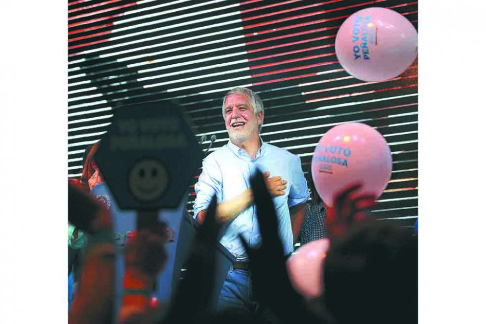 El alcalde electo Enrique Peñalosa está convencido de hacer vías urbanas con carriles para carros, aceras grandes y ciclorrutas. / Cristian Garavito