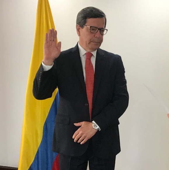 Renunció el superintendente de Notariado y Registro aduciendo razones personales