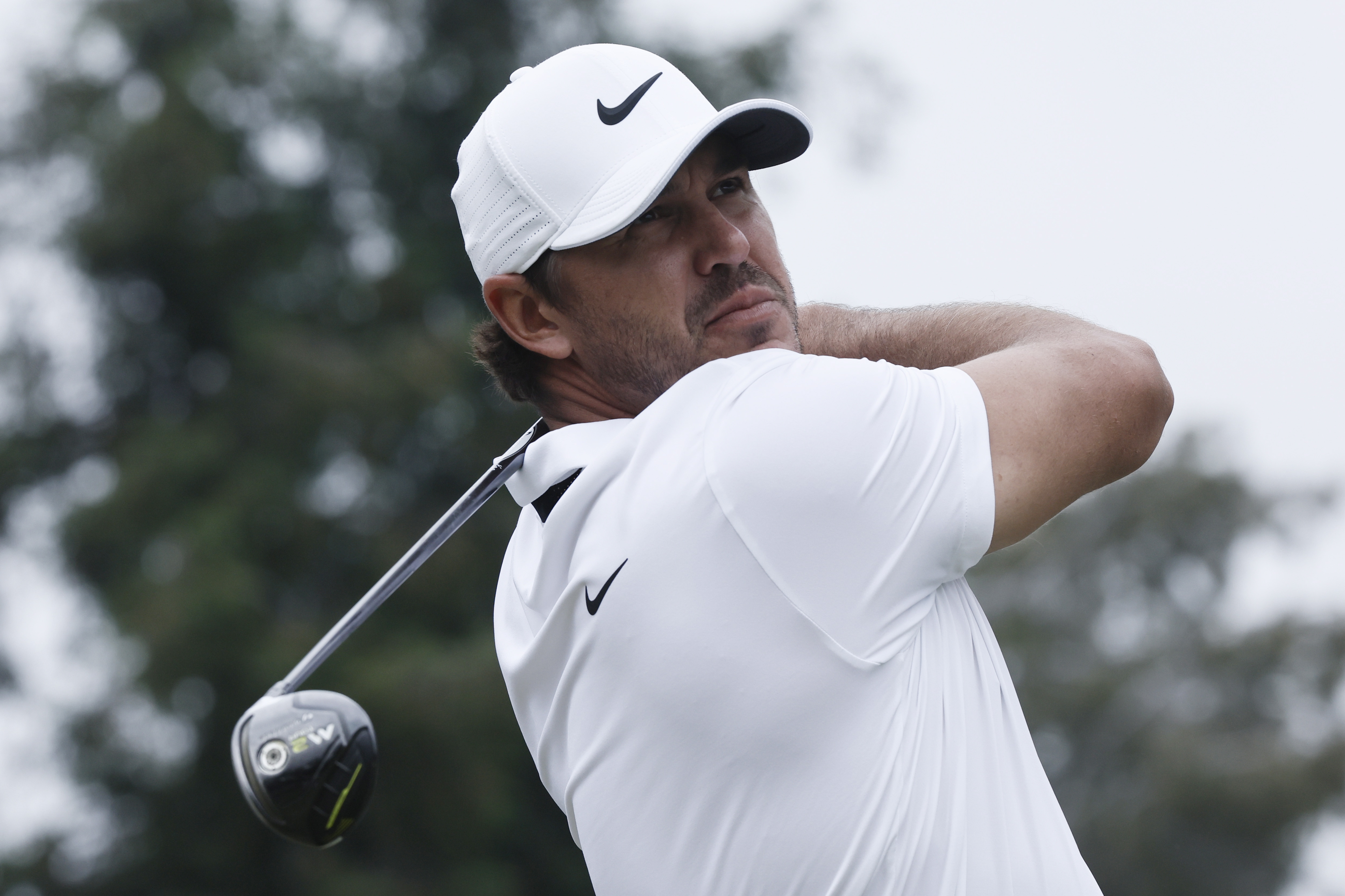 Los Angeles (United States), 13/06/2023.- Brooks Koepka of the US in action on 8th hole during a practice round for the 2023 US Open golf tournament on the North Course of the Los Angeles Country Club in Los Angeles, California, USA, 14 June 2023. (Abierto, Estados Unidos) EFE/EPA/ETIENNE LAURENT