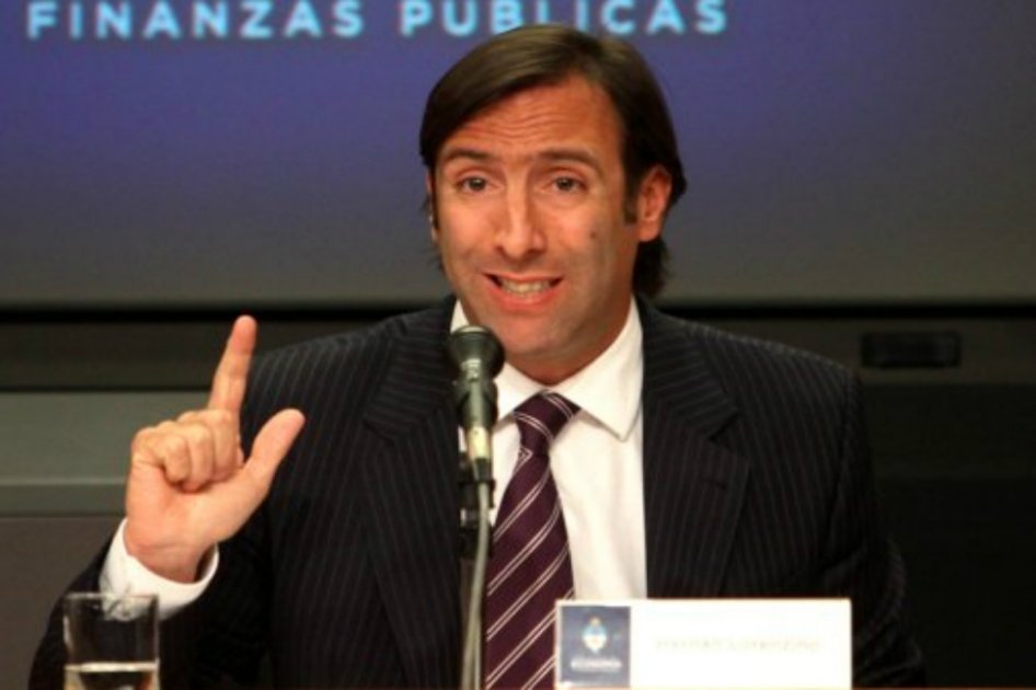 «Me quiero ir», canción de ministro que cortó entrevista para no hablar de inflación