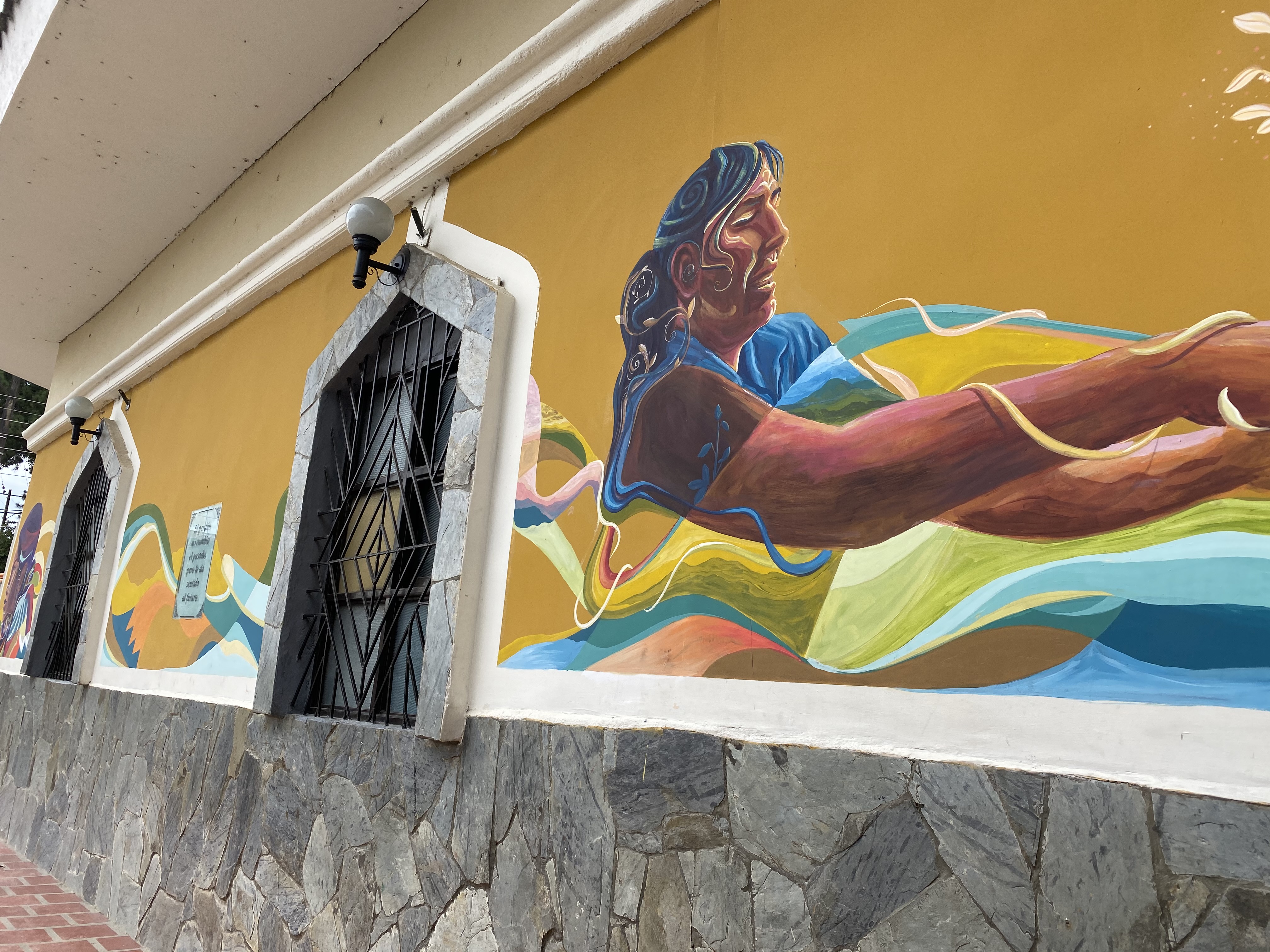 Muralismos indígenas en el centro de Caldono.