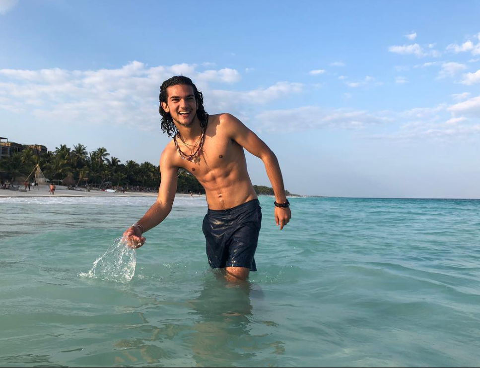 Hijo de Paola Turbay