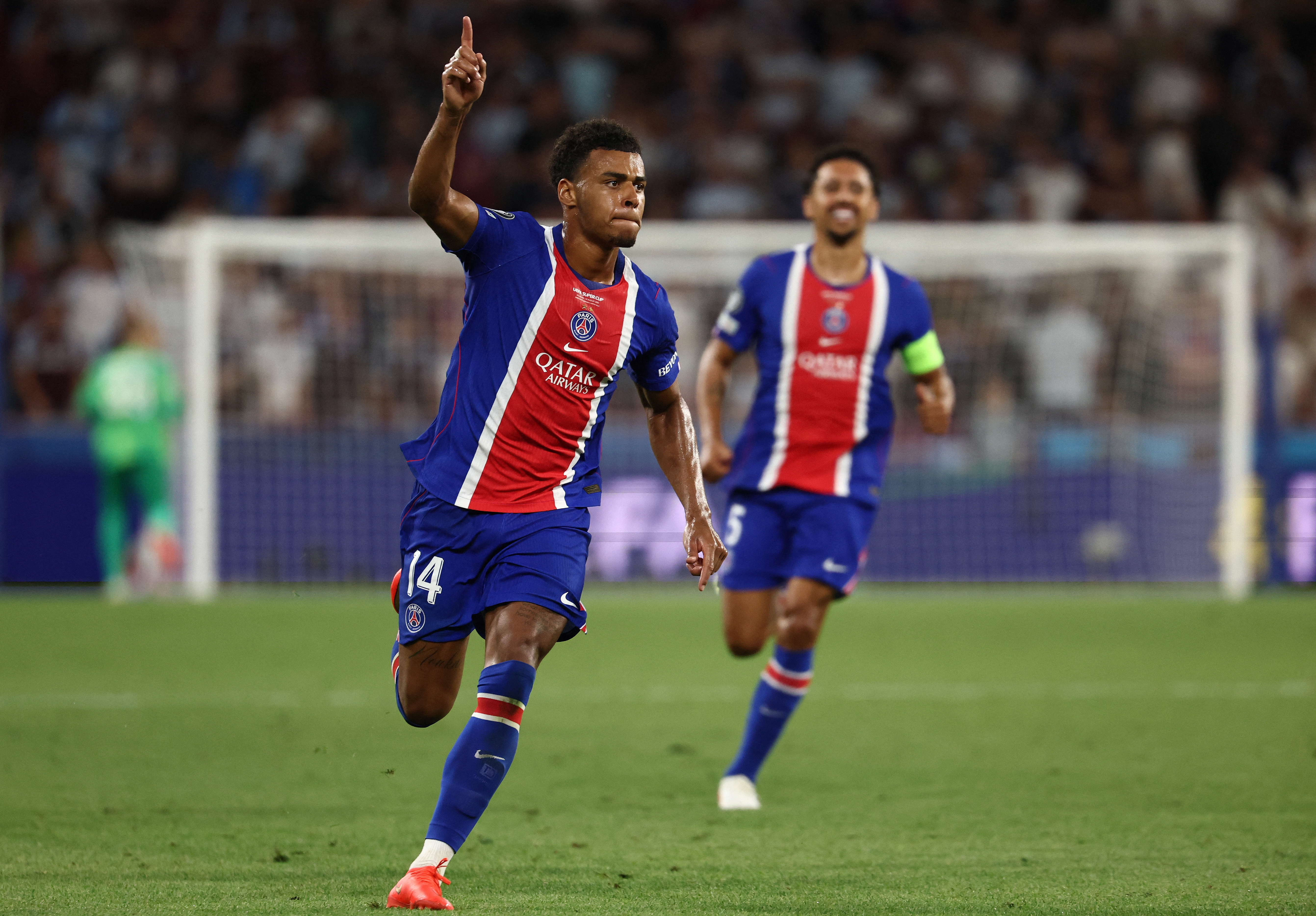 PSG sigue arrasando en Europa: le ganó a Aston Villa y es Supercampeón de la UEFA