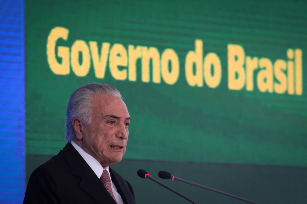 Brasil sale de la recesión con una bomba de deuda corporativa