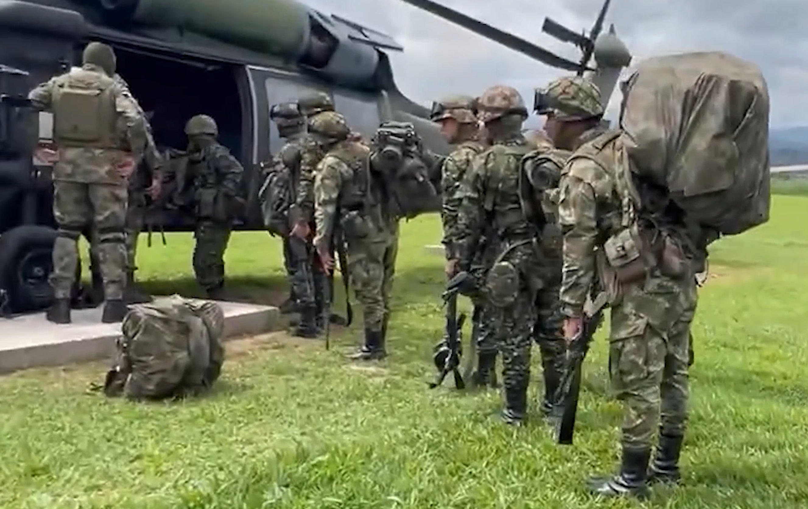 Primer bombardeo de la era Petro: la respuesta a los ataques de Mordisco en Cauca