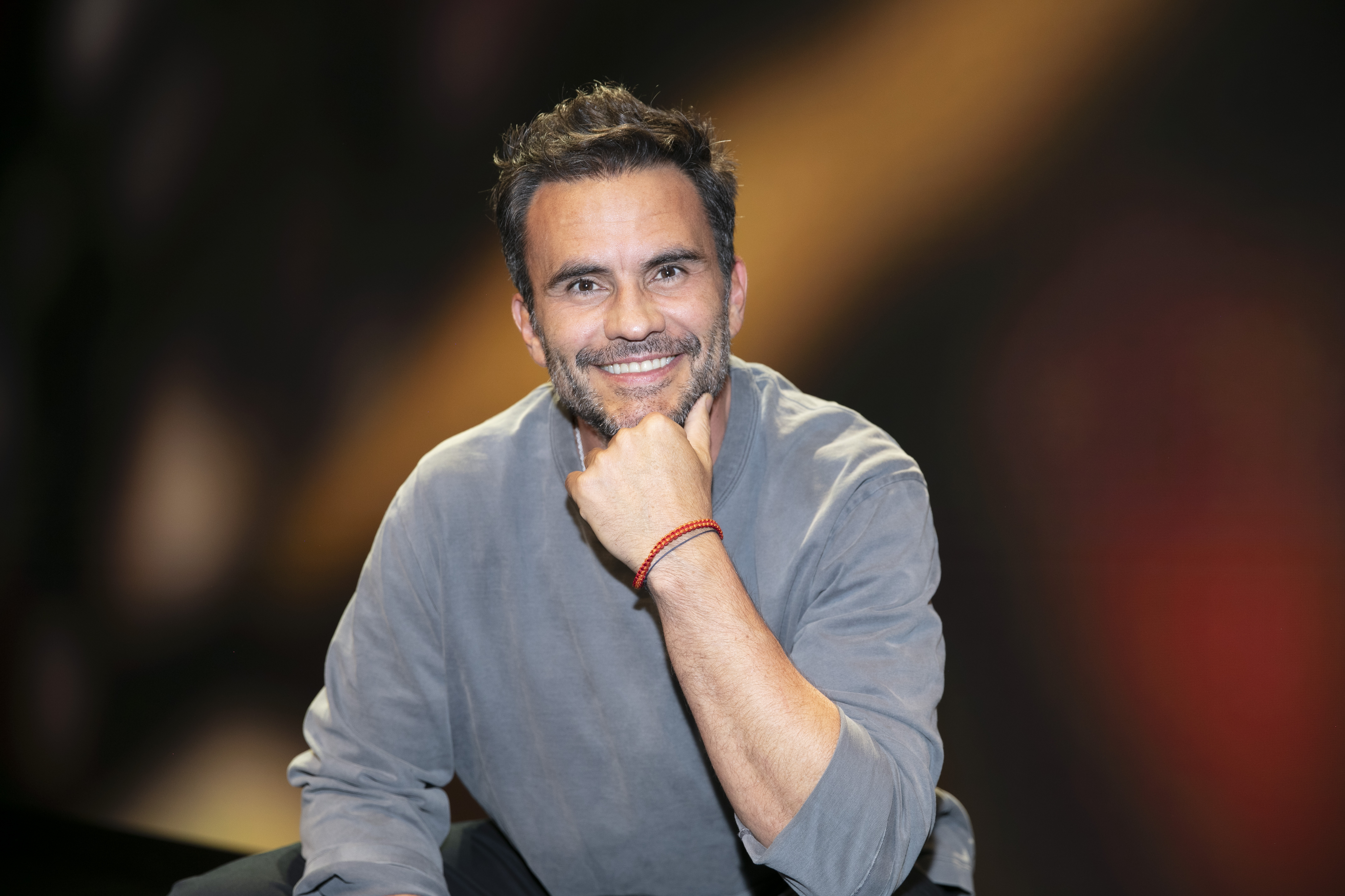 Juan Pablo Raba entre el placer y el miedo de ser padre “es hermosamente duro”
