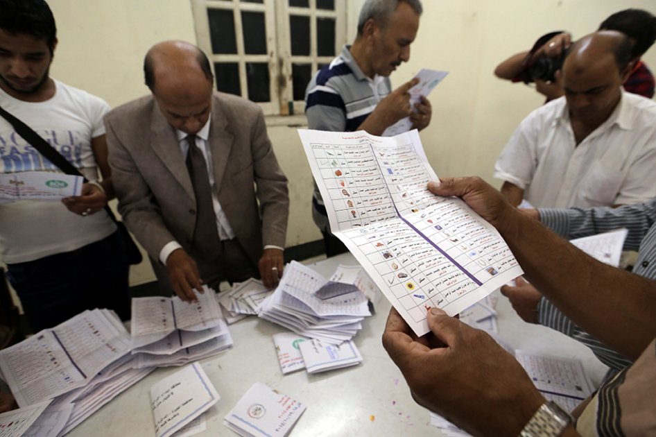 Desinterés de egipcios en primera fase de elecciones parlamentarias