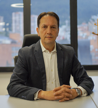 Nicolás Silva, designado director de la Comisión de Regulación de Comunicaciones