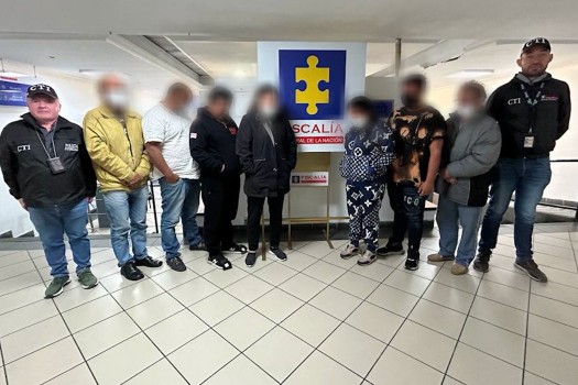 ¡Pilas! Cayó peligrosa banda que adulteró más de 20 toneladas de licor en Bogotá