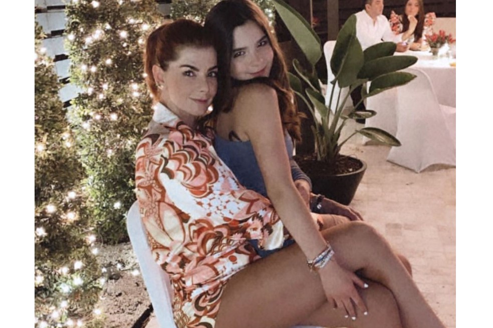 VIDEO: Carolina Cruz y su sobrina deslumbraron bailando salsa y champeta