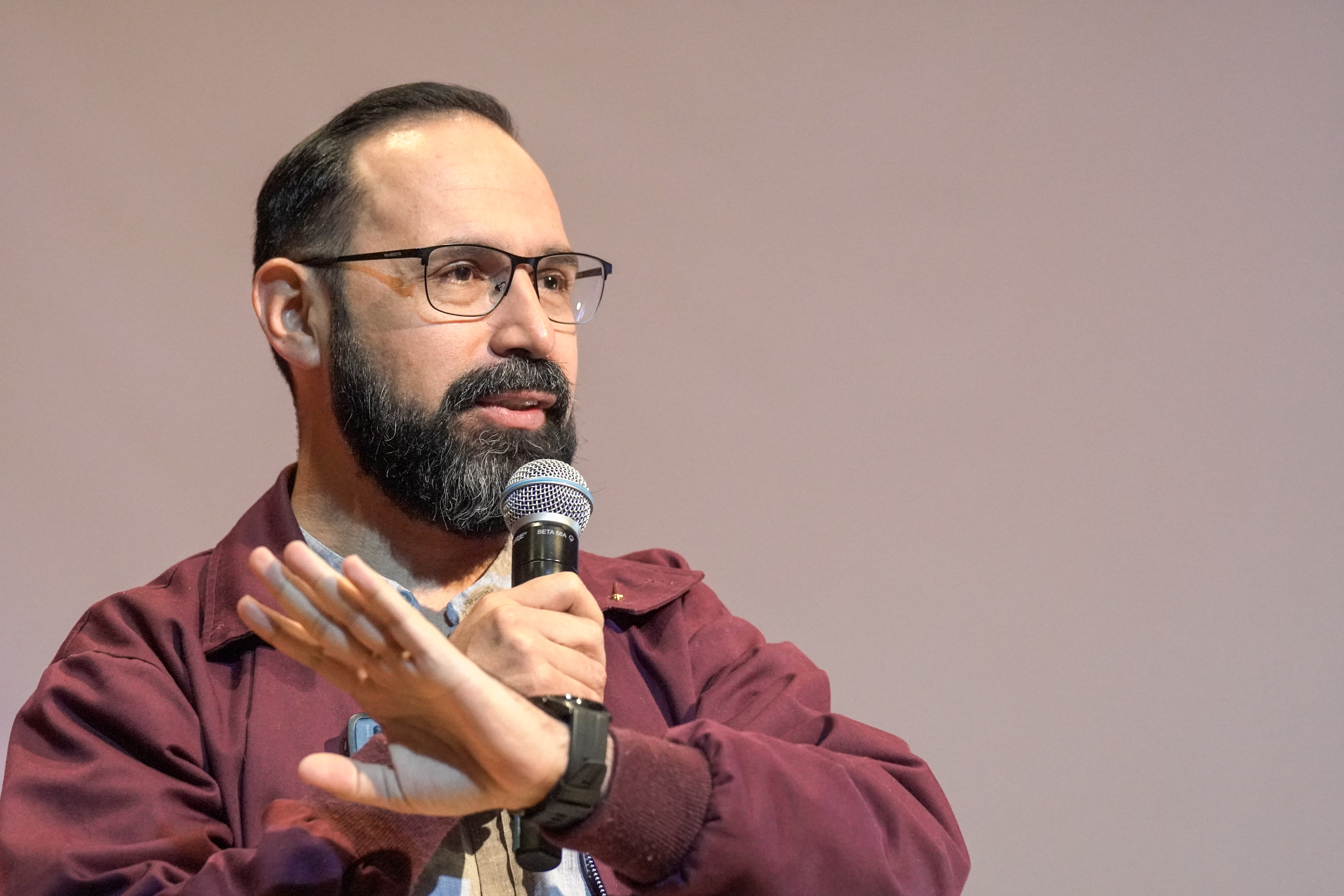 Queremos crear empresas comunitarias de energía: Andrés Camacho, Minminas