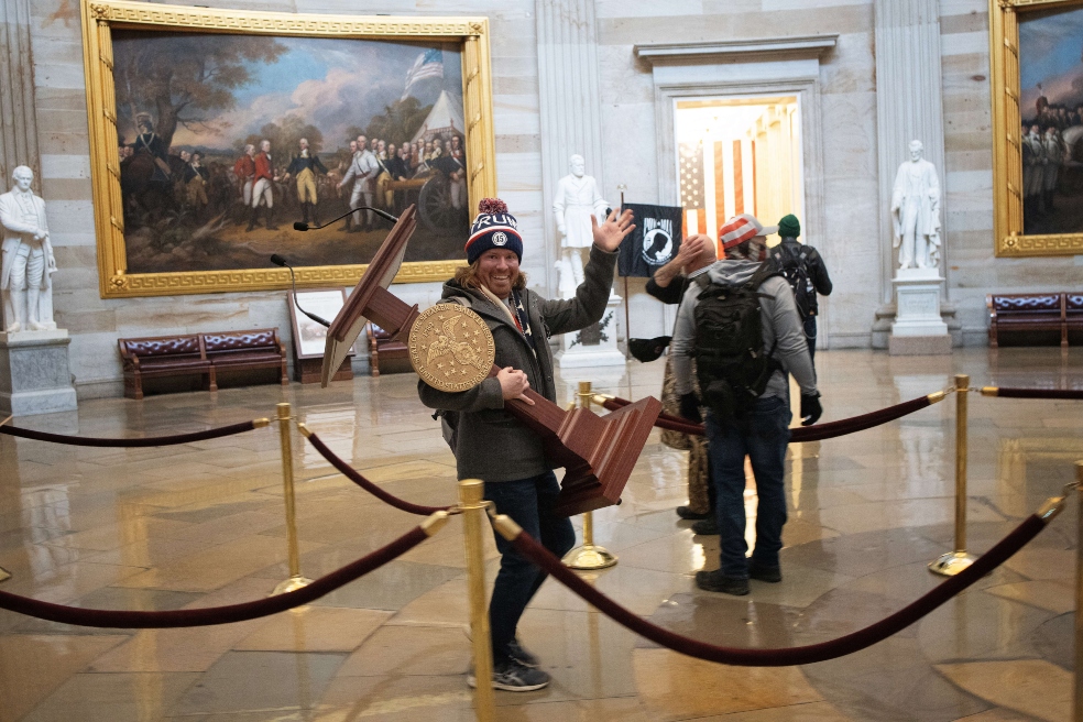 La gente “especial y linda” de Donald Trump que se tomó a la fuerza el Capitolio