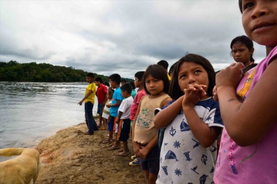 Educación llega por televisión vía satélite a la Amazonía colombiana