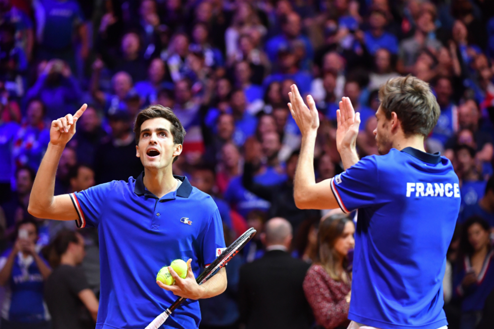 Francia ganó el duelo de dobles y pone 2-1 la serie ante Croacia en la final de Copa Davis