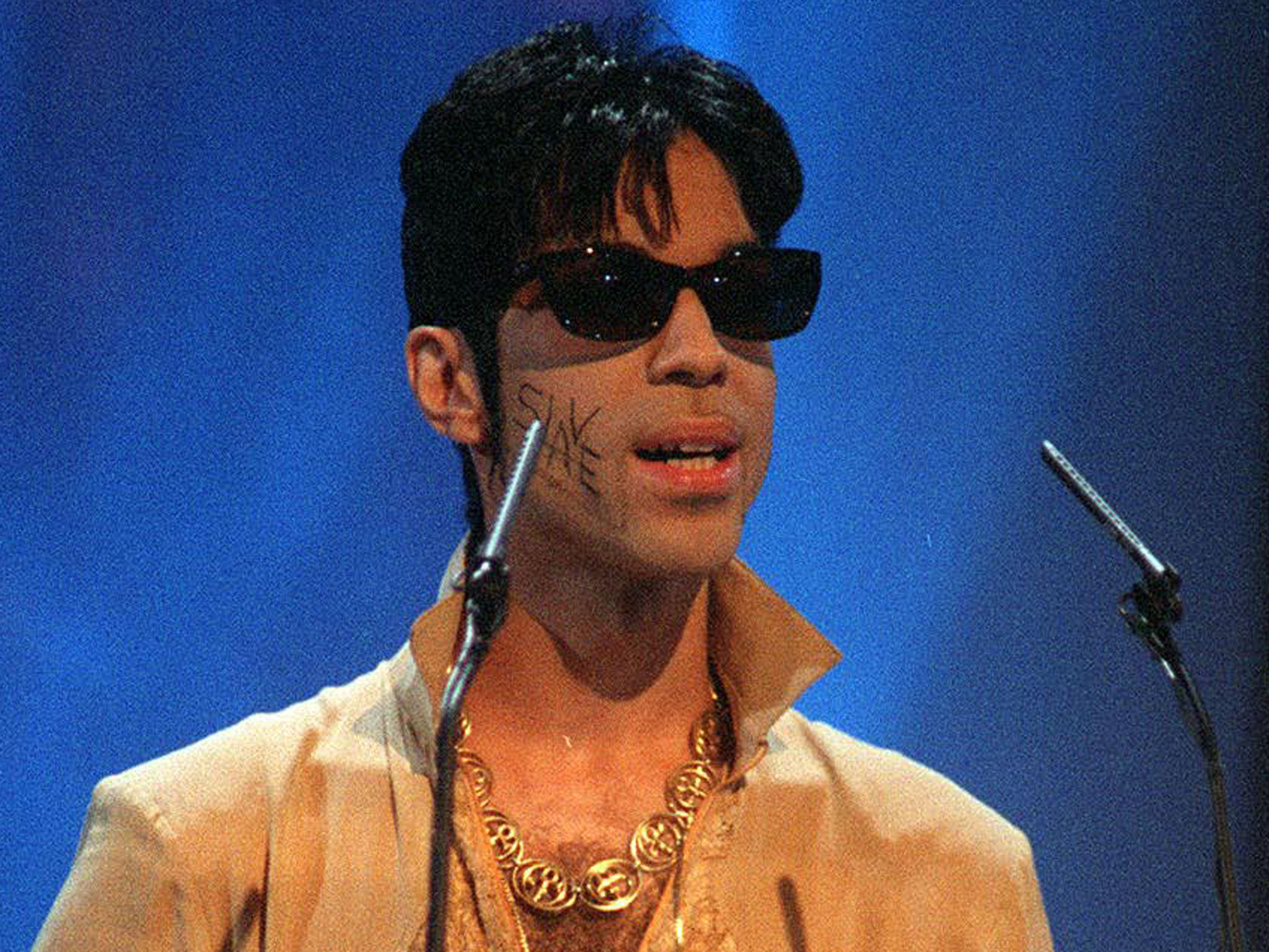Prince: herederos del artista ganan demanda contra una marca de bebida energética