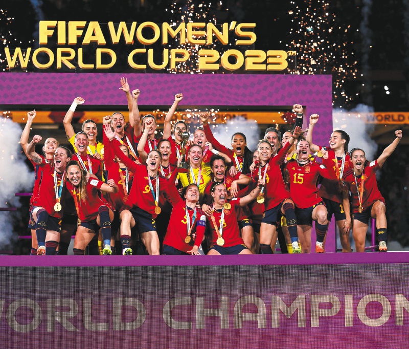 España domina el fútbol femenino