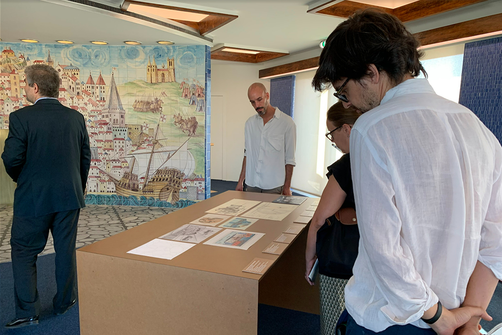 LISBOA (PORTUGAL), 25/07/2024.- El Museo del Diseño (MUDE) de Lisboa reabrió este jueves tras ocho años cerrado por obras de rehabilitación, con una exposición que supone un "viaje en el tiempo" para entender la historia de su edificio, antigua sede del extinto Banco Nacional Ultramarino. EFE/ Paula Fernández