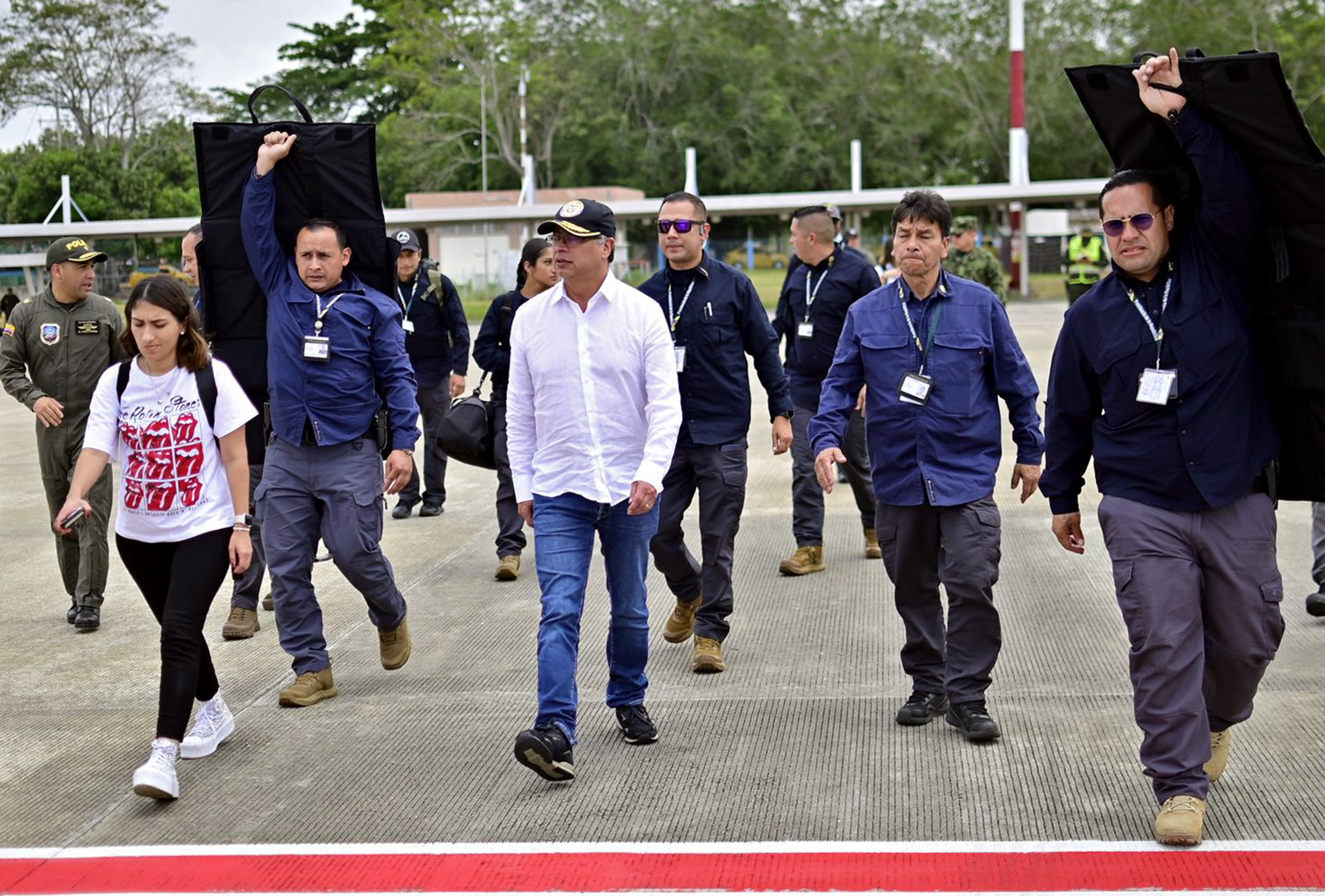 Clan del Golfo está instrumentalizando a los pequeños mineros: Gustavo Petro