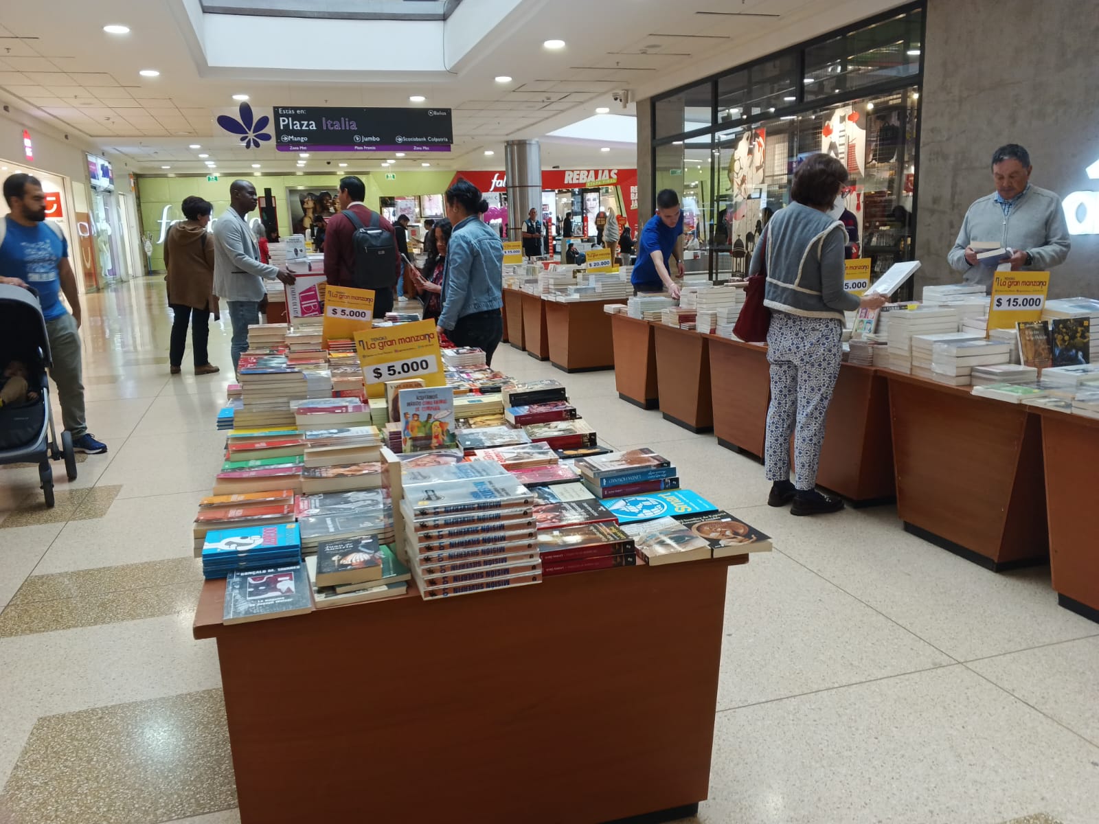 La Feria del Libro del Centro Comercial Santafé es uno de los eventos que se desarrollaron durante este fin de semana.
