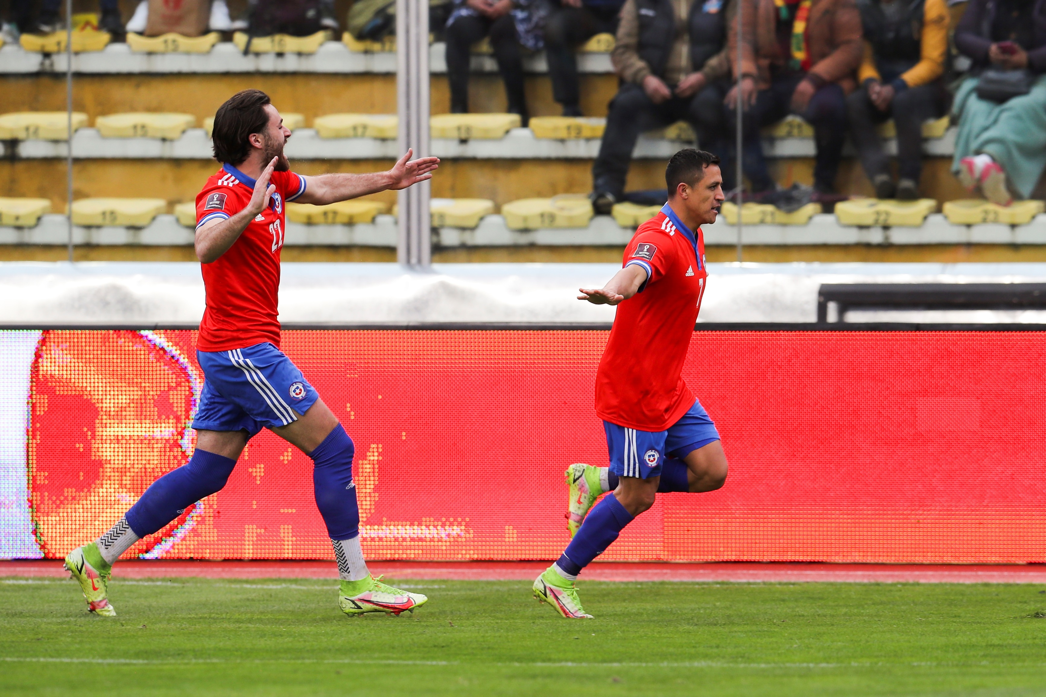 Chile, viva: venció a Bolivia, que quedó eliminada, y le metió presión a Colombia